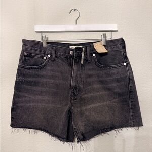 Madewell NWT Relaxed Mid-Length Denim Shorts Black Size 30
